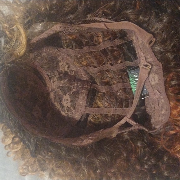 Foxy Lady Curly Ombre C Side Part Wig - Picture 9 of 10